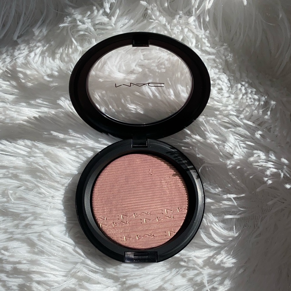 MAC Blush